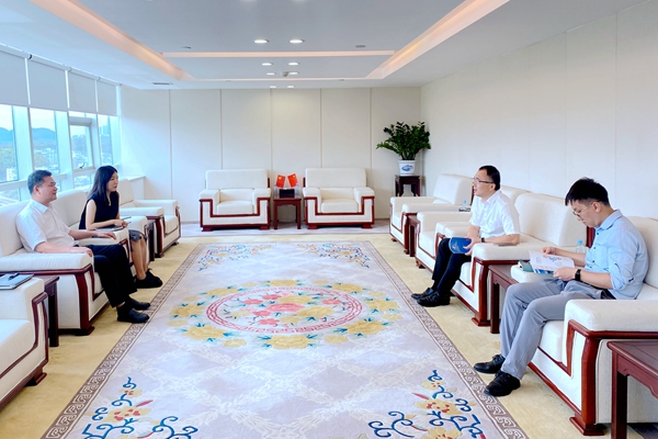 中小擔保與進出口銀行廣西分行、郵儲銀行廣西區(qū)分行洽談業(yè)務合作